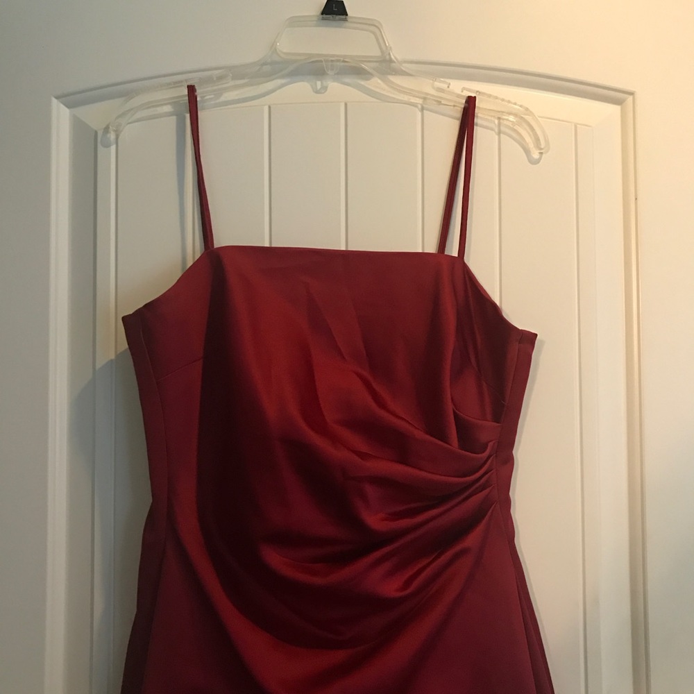 Red Bridesmaid/ prom dress - Picture 2 of 4
